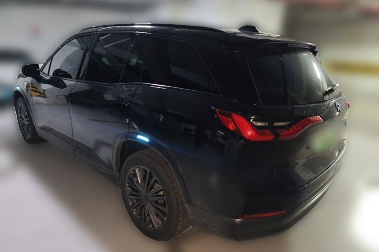 Used Nio ES8 2018 355 km Base Version 6-Seater Edition Rear Left 45 Deg