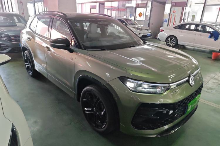 Used Volkswagen Tayron 2025 Tiguan L 380TSI 4Motion Luxury Easy Package