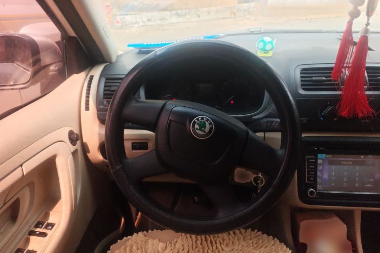 Used Skoda Fabia 2012 1.4L Manual Crystal Edition
