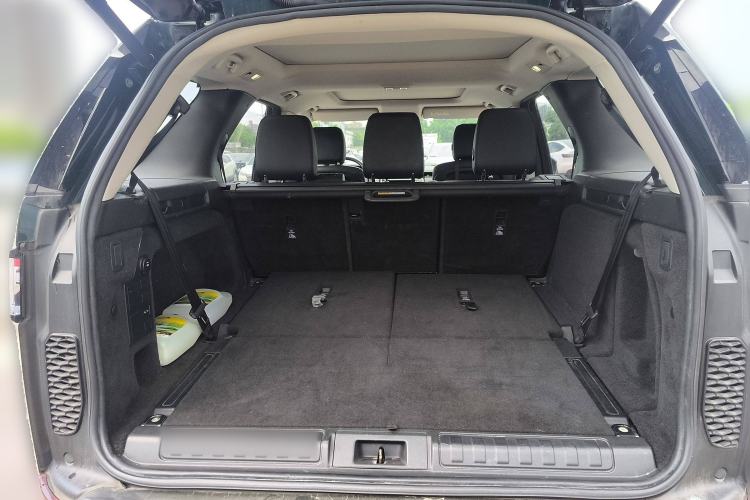 Used Land Rover Discovery 2017 3.0 SC V6 SE