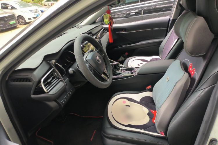 Used Toyota Camry 2019 Revised Version 2.5S Fēngshàng Edition Left Front Seat