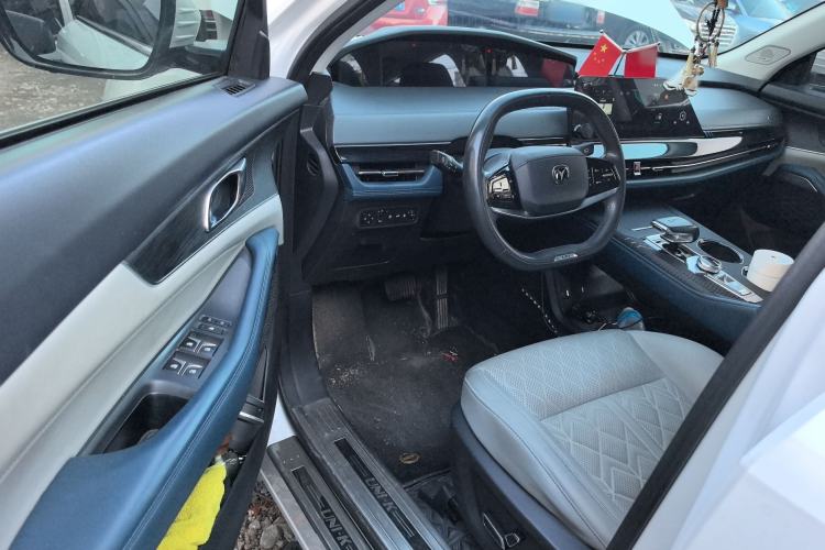 Used Changan UNI-K iDD 2022 Blue Whale iDD 130km 1.5T Excellence Model
