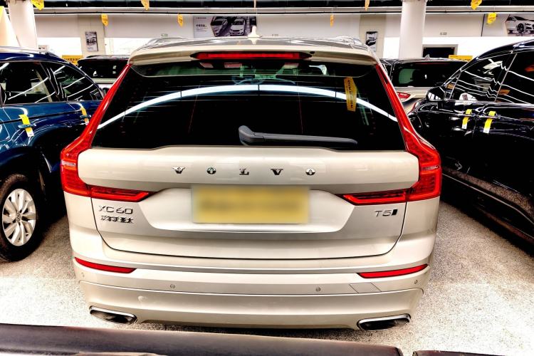 Used Volvo XC60 2018 T5 4x4 Smart Edition
