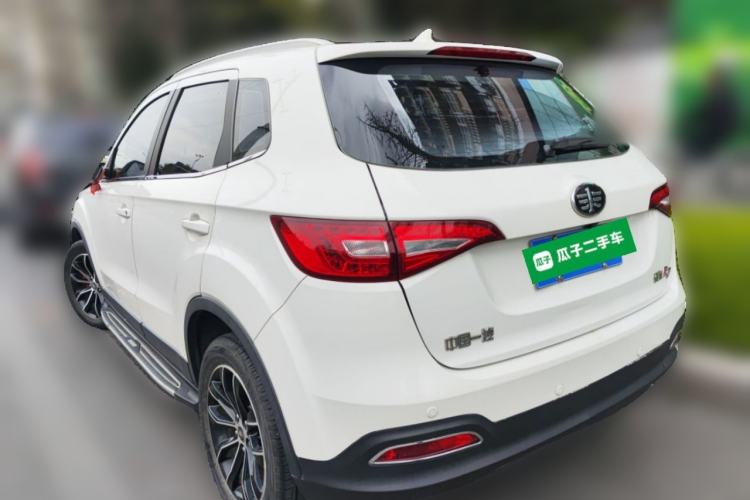 Used FAW Senya R7 2017 1.6L Manual Luxury Model