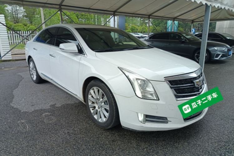 Used Cadillac XTS 2016 28T Elite Edition Front Right 45 Deg