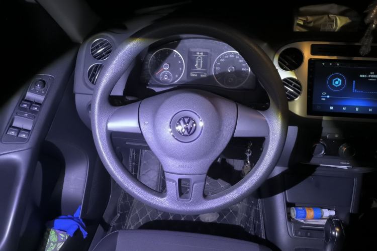 Used Volkswagen Tiguan 2016 280TSI Automatic Two-Wheel-Drive Silk Road Style Edition Steering Wheel