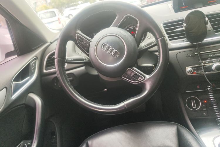 Used Audi Q3 2016 30 TFSI Fashion Model

