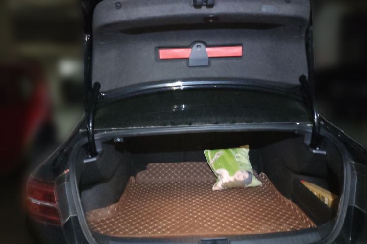 Used Volkswagen Magotan 2019 330TSI DSG Leading Edition China V Standard Trunk