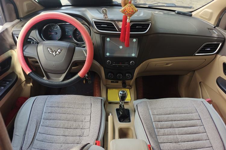 Used Wuling Hongguang 2015 1.5L S1 Standard China V-Emission Standards