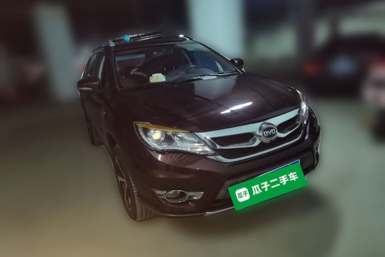 Used BYD S7 2015 2.0T Upgraded Automatic Luxury Version Front Right 45 Deg