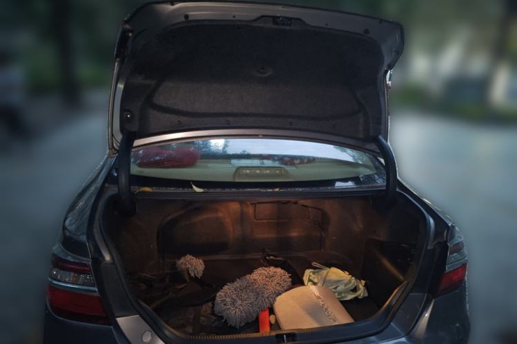 Used Toyota Camry 2015 Dual-Engine 2.5 HG Luxury Navigation Edition