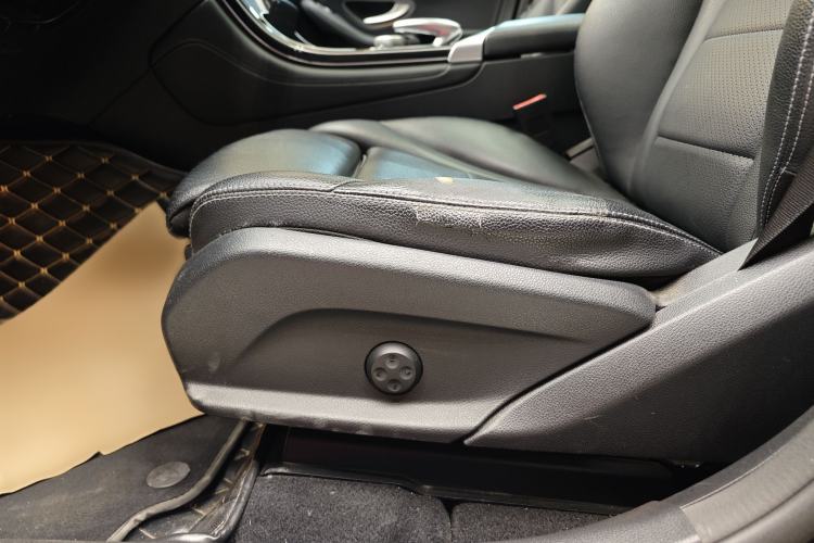 Used Mercedes-Benz GLC 2017 GLC 260 4MATIC Luxury Model