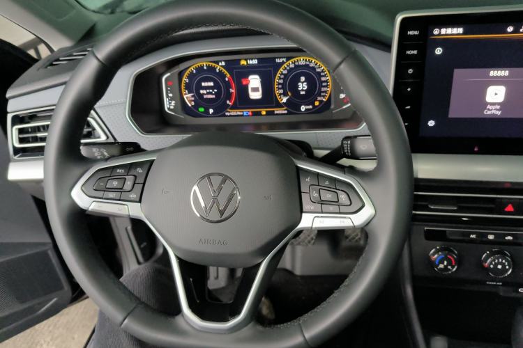 Used Volkswagen Lavida 2024 1.5L Automatic Starry Sky 5 Million Edition Steering Wheel