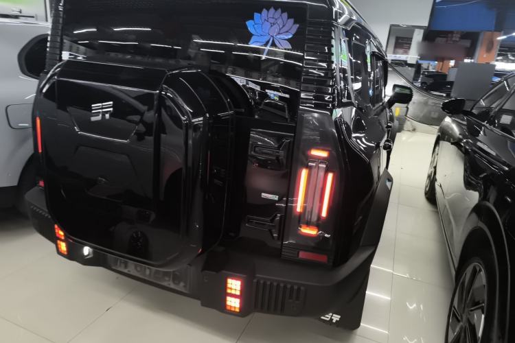 Used JETOUR Shanhai Traveler C-DM 2024 C-DM 208KM Mountain & Wilderness Edition Right Rear Taillight
