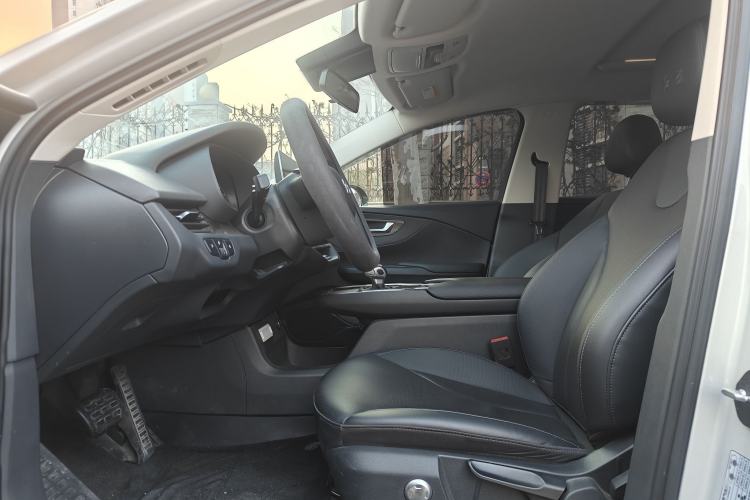 Used Hongqi E-QM5 2022 431 km Charge & Enjoy Edition