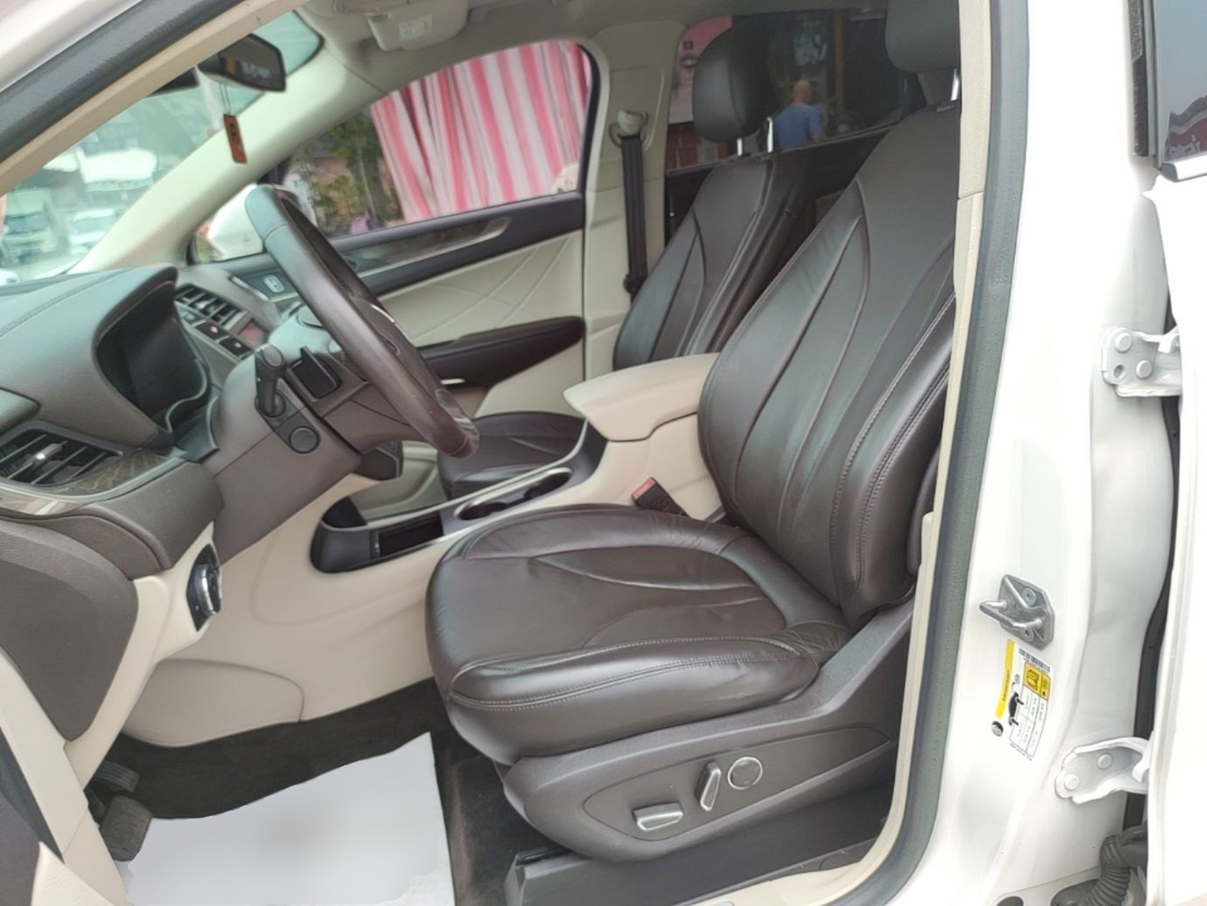 Interior delantero