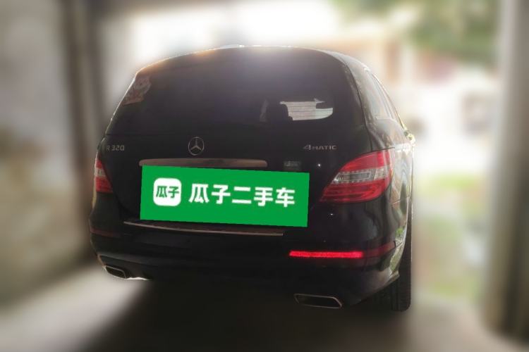 Used Mercedes-Benz R-Class 2017 R 320 4MATIC Business Edition Prestige Model
