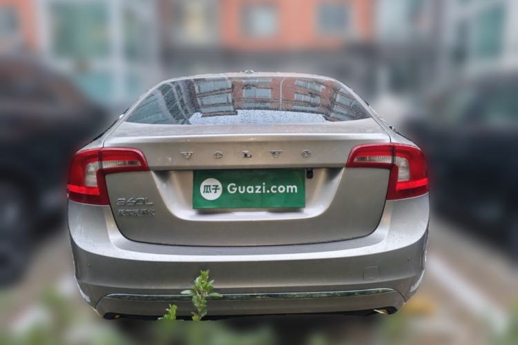 Used Volvo S60 2015 S60L 2.0T Zhiyuan Edition Rear