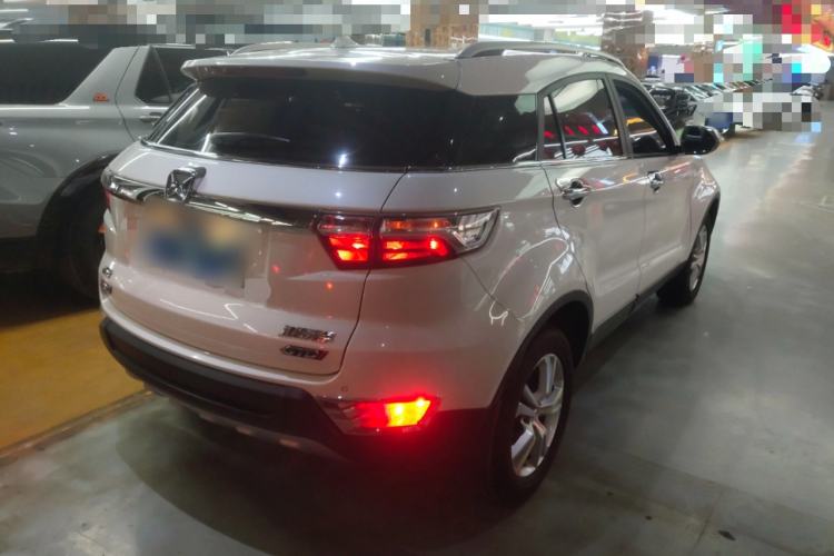 Used JMC Yusheng S330 2016 1.5L GTDi Automatic Two-Wheel Drive Prestige Edition