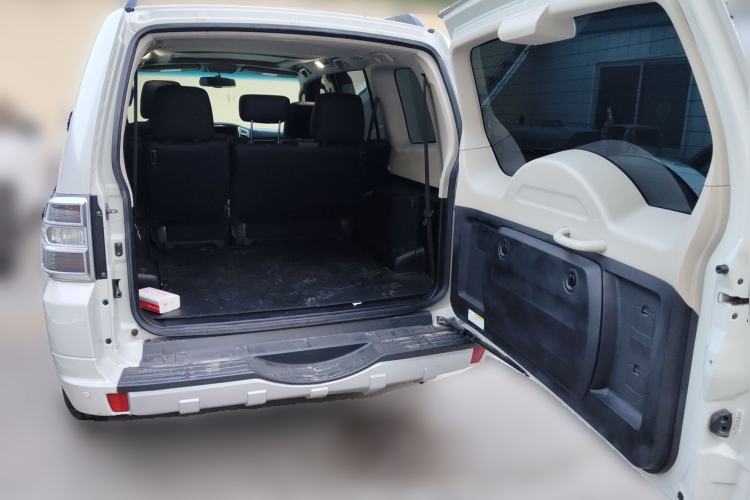 Used Mitsubishi Pajero 2018 3.0L Automatic Comfort Edition
