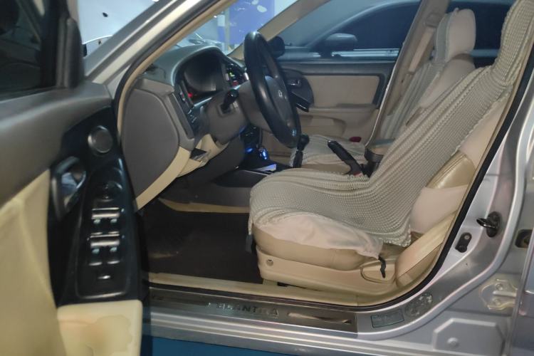 Used Hyundai Elantra 2005 1.6L Manual Standard Edition Driver Seat
