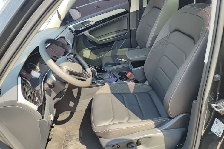 Used Volkswagen Tayron 2020 330TSI Two-Wheel Drive Luxury Smart Connectivity Version Left Front Seat