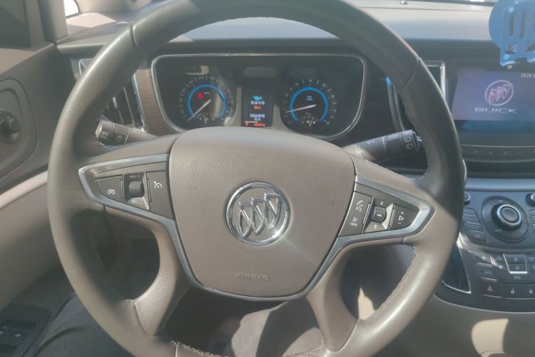 Used Buick GL8 2011 2.4L LT Luxury Business Executive Edition