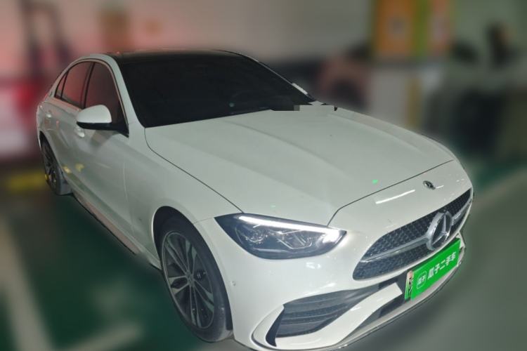 Used Mercedes-Benz C-Class New Energy 2023 Second Facelift C 350 eL Front Right 45 Deg