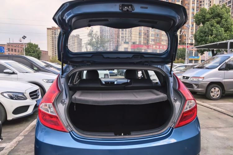 Used Hyundai Verna Ray 2014 1.4L Automatic TOP