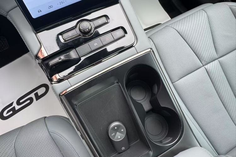 Used Nio ES8 2020 580 km Range Signature Edition Six-Seater Version Interior 3