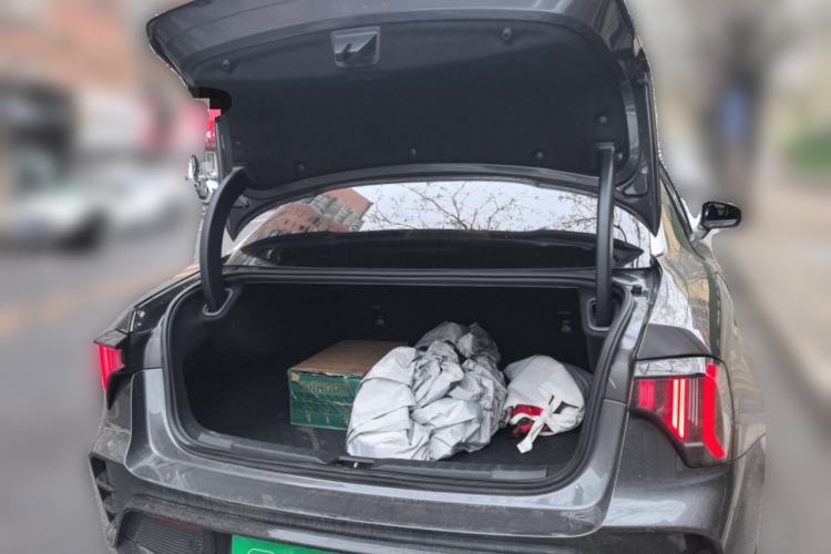 Used Lynk & Co 03 2023 1.5TD DCT JingPro Trunk