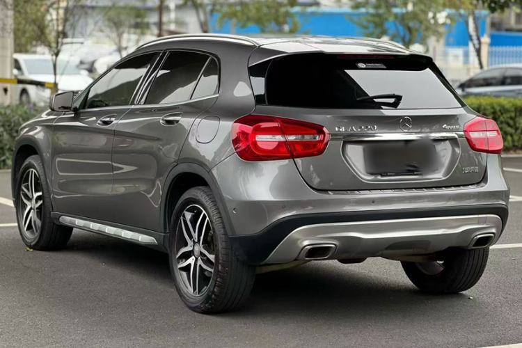 Used Mercedes-Benz GLA 2015 GLA 220 4MATIC Fashion Model