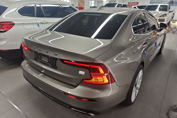 Used Volvo S60 New Energy 2020 T8 e-Drive Hybrid All-Wheel Drive Smart Luxury Edition Rear Right 45 Deg