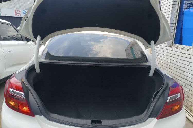 Used Buick Regal 2015 1.6T Leading Technology Model Trunk