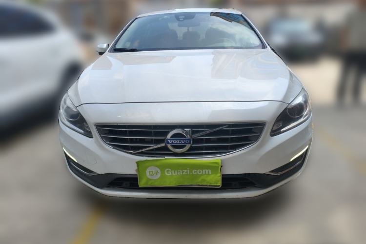Used Volvo S60 2014 S60L 2.0T Zhiyuan Edition
