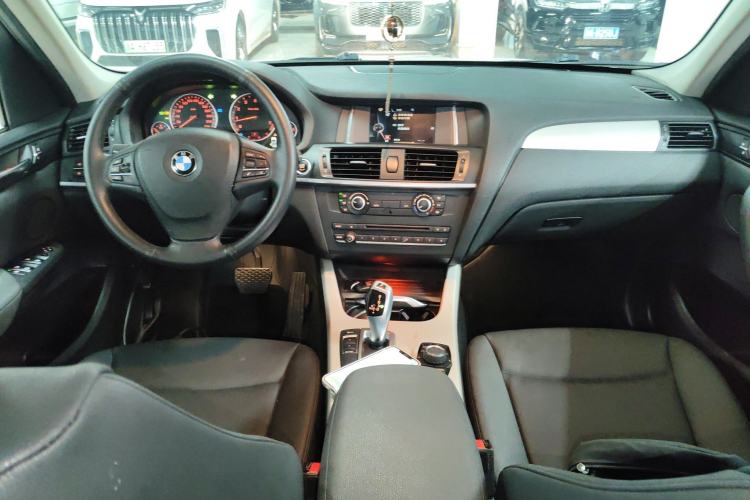 Used BMW X3 2016 sDrive20i Center Console