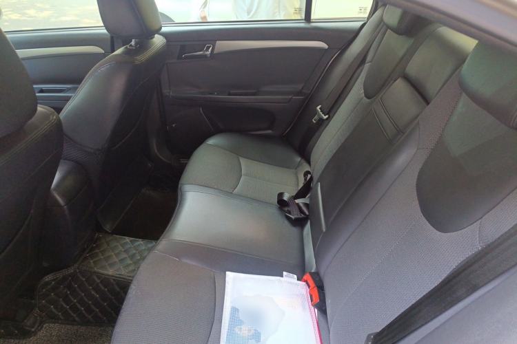 Used Roewe 350 2013 350C 1.5L Manual Swift Edition

