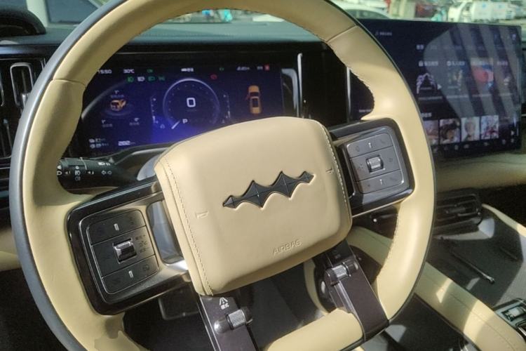 Used Formula Leopard 5 2023 Navigator Edition
