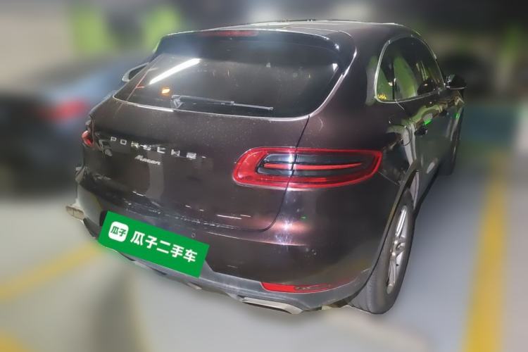Used Porsche Macan 2017 Macan 2.0T Rear Right 45 Deg