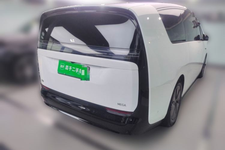Used Li Auto MEGA 2025 Home Family Special Edition Rear Right 45 Deg