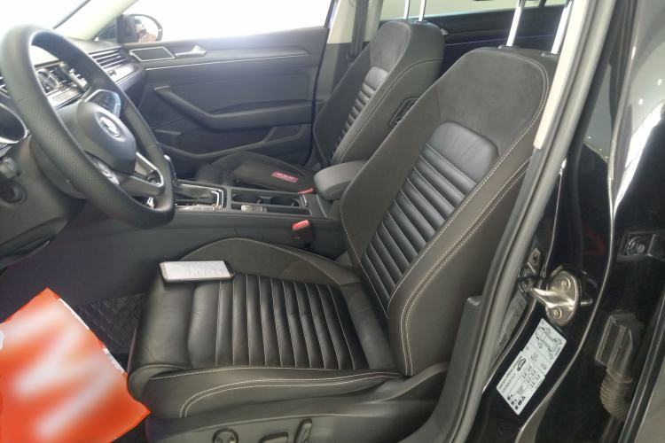 Used Volkswagen Magotan 2020 330TSI DSG Leading Model Left Front Seat