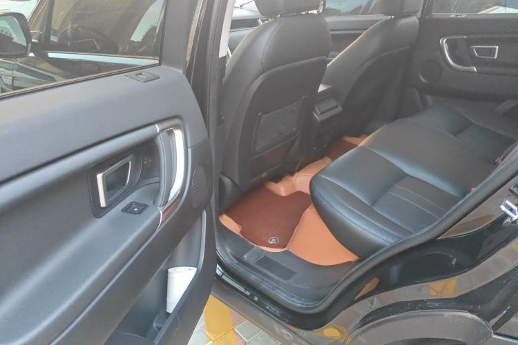 Used Land Rover Discovery Sport 2019 240 PS SE Version China VI Standard Left Rear Seat