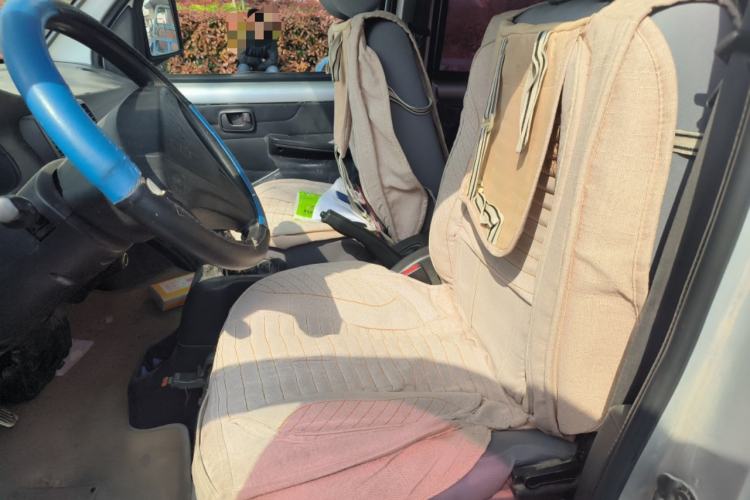 Used Wuling Rongguang Small Truck 2012 1.2L Double-Cab Basic Version LAQ Left Front Seat