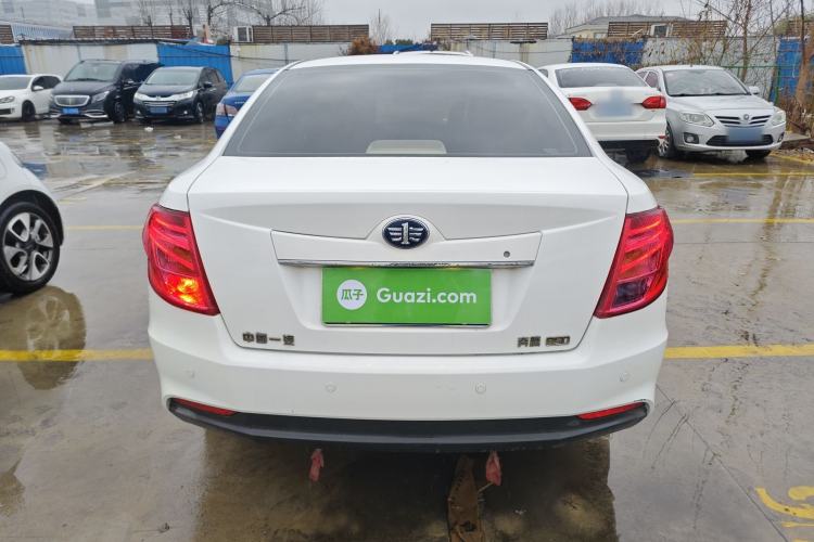 Used Bestune B50 2013 1.6L manual luxury version
