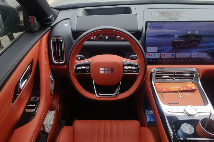 Used Geely Galaxy M9 2025 Model 230km Two-Wheel-Drive Exploration Edition Steering Wheel