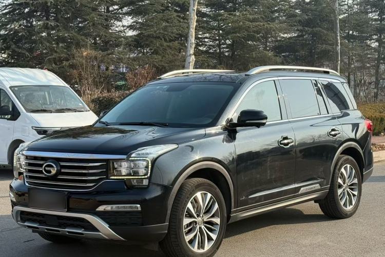 Used GAC Trumpchi GS8 2017 320T Two-Wheel Drive Luxury Smart Connectivity Version (7 Seats) Exterior 1