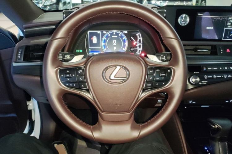 Used Lexus ES 2020 200 Excellence Edition Steering Wheel