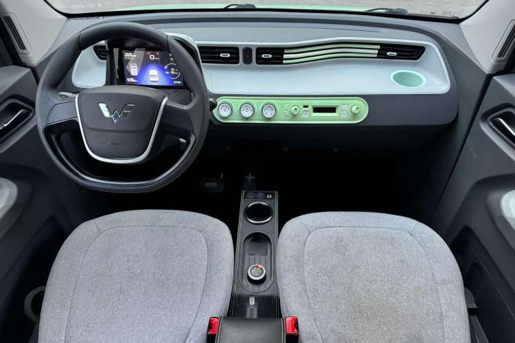 Used Wuling Hongguang MINIEV 2021 Macaron Premium Model – Lithium Iron Phosphate