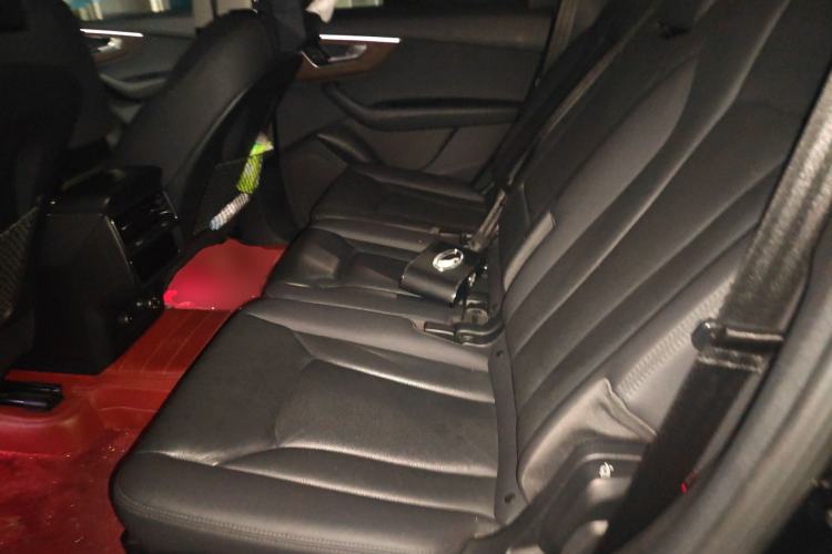 Used Audi Q7 2021 55 TFSI quattro S line Sport model