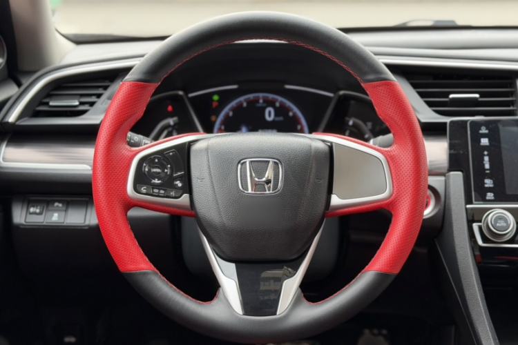 Used Honda Civic 2019 220TURBO CVT Dynamic Edition China VI Emission Standard Steering Wheel